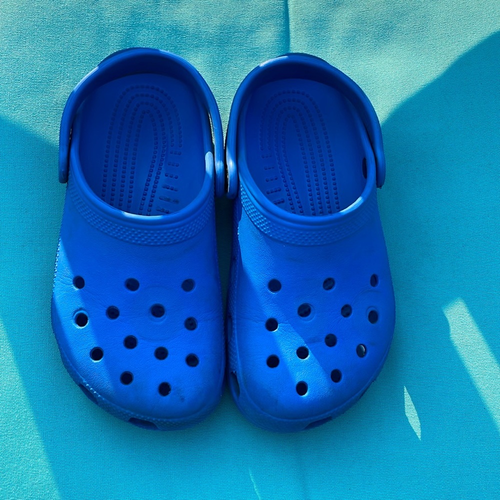 Boys crocs